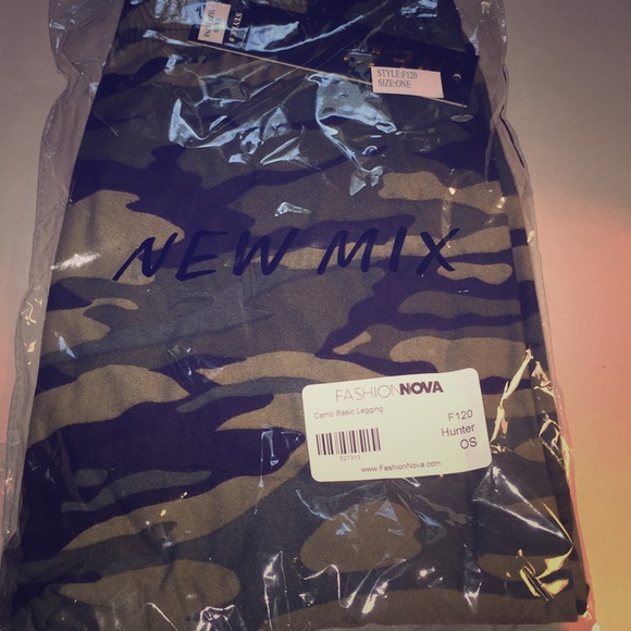 Fashion Nova Pants - FASHION NOVA Camo Basic Leggings